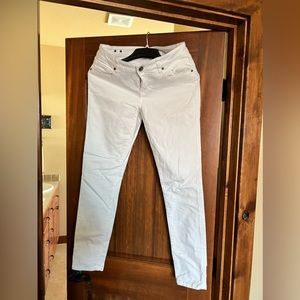 White Cabi jeans (style 219)